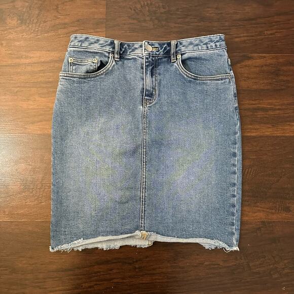 J. McLaughlin medium wash denim skirt size 6 - Picture 2 of 9